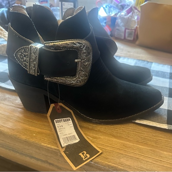 Chic Black Ankle Boots with Silver Buckle - Picture 2 of 3